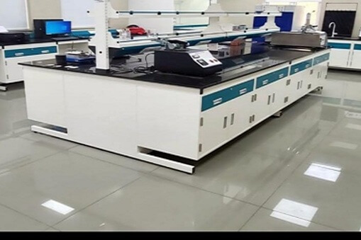Pharmacuetical_laboratory_furniture