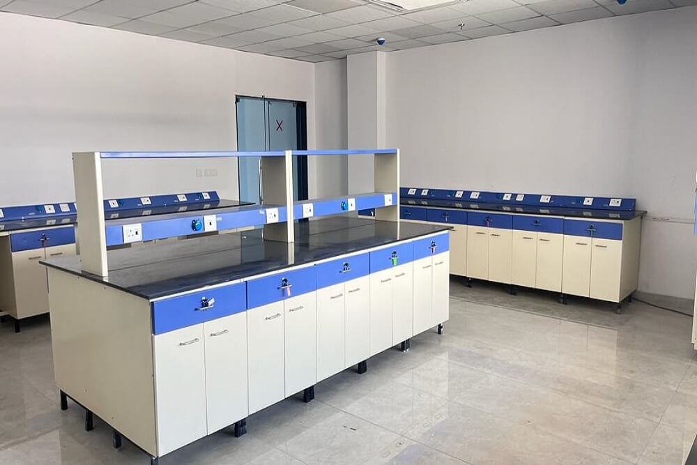 Lab Furniture Accessories 