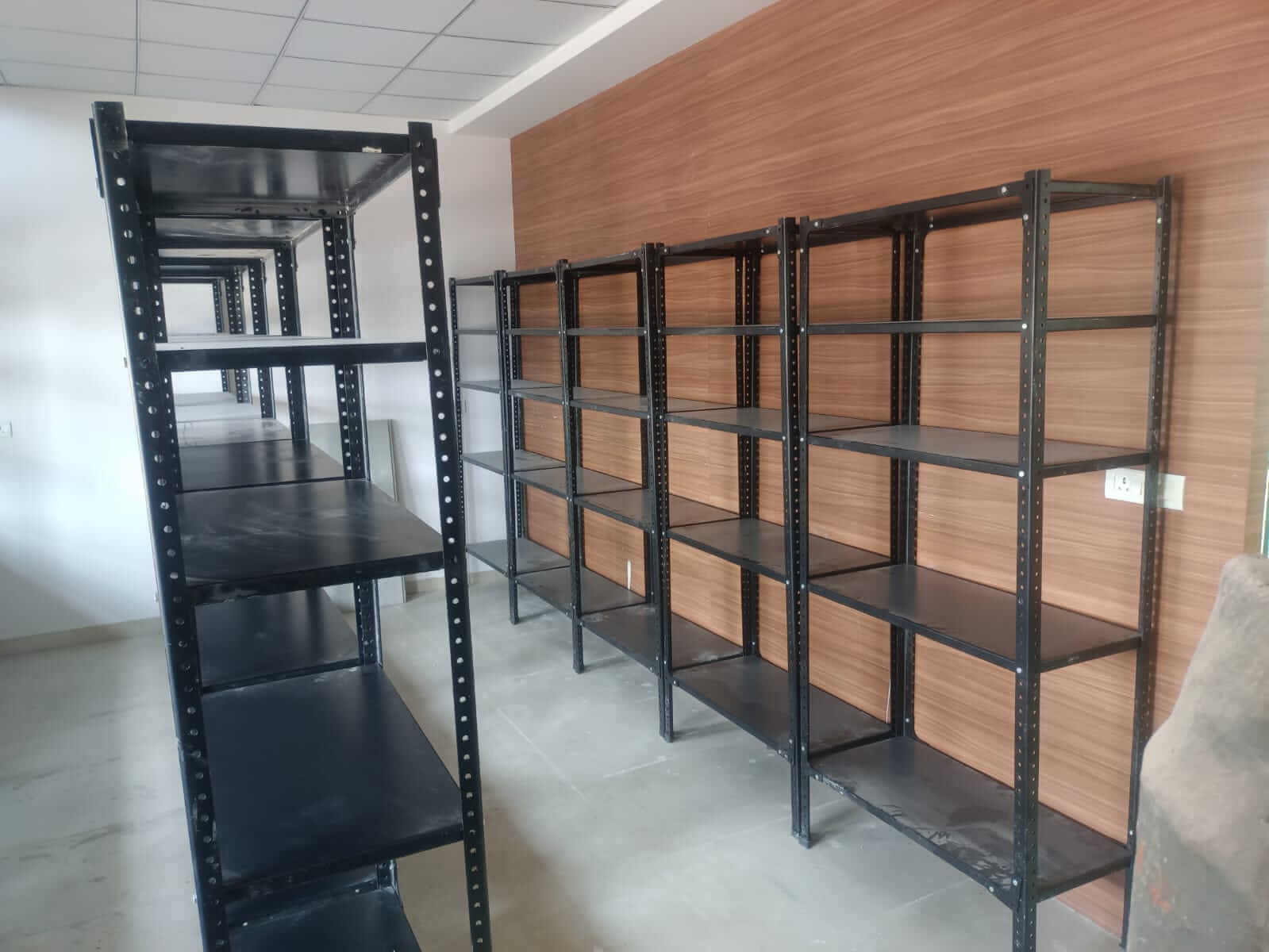 Pharmacuetical_laboratory_furniture